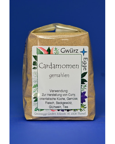 Cardamomen gemahlen
